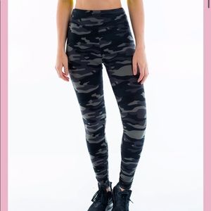 Suzette Collection Fleece back Leggings